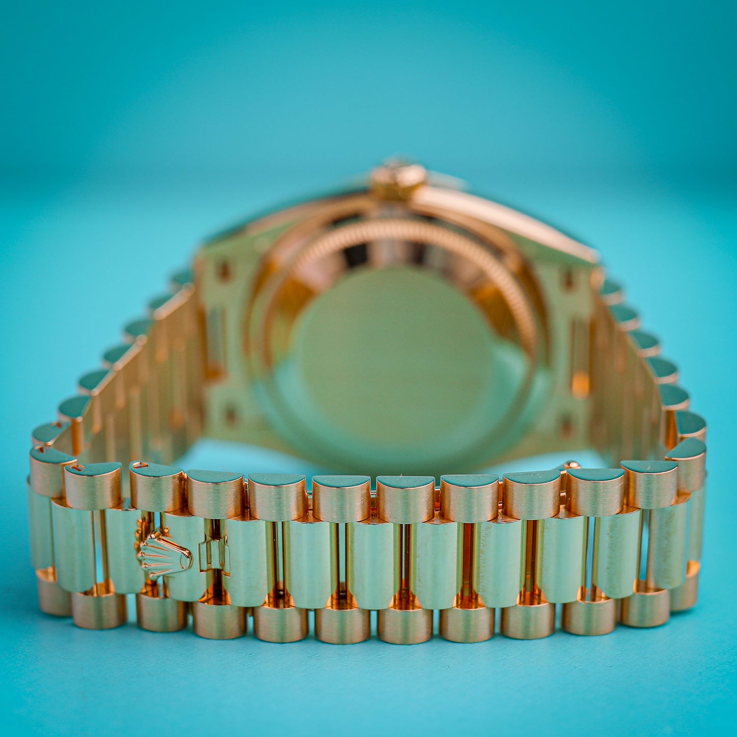 Rolex Day-date 36mm champagne dial 128238