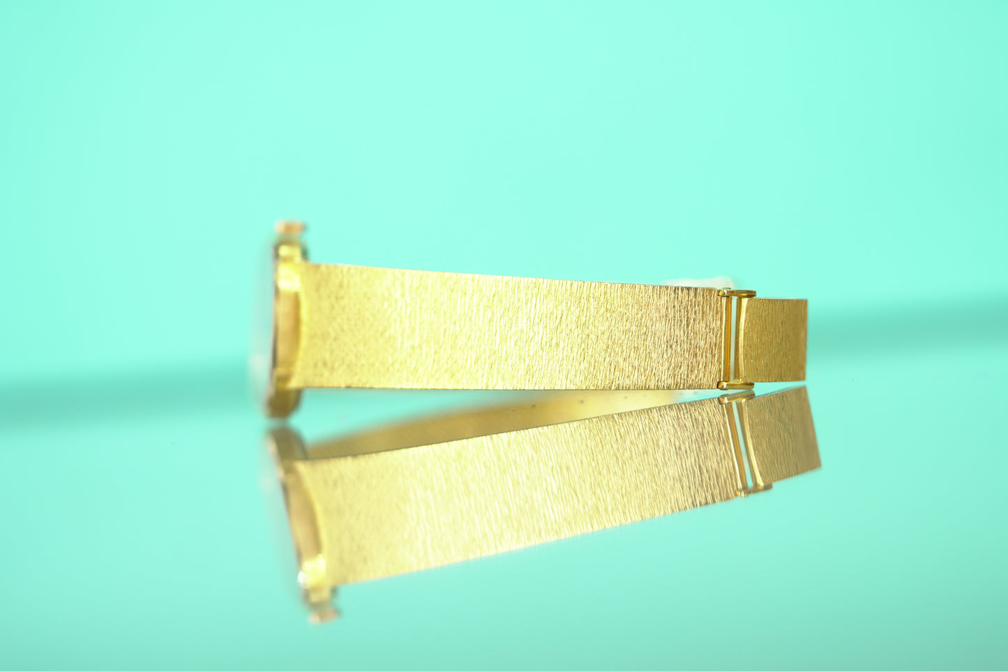 Patek Philippe Ellipse Yellow Gold 32mm Gold Bracelet Watch Only 1973 3546