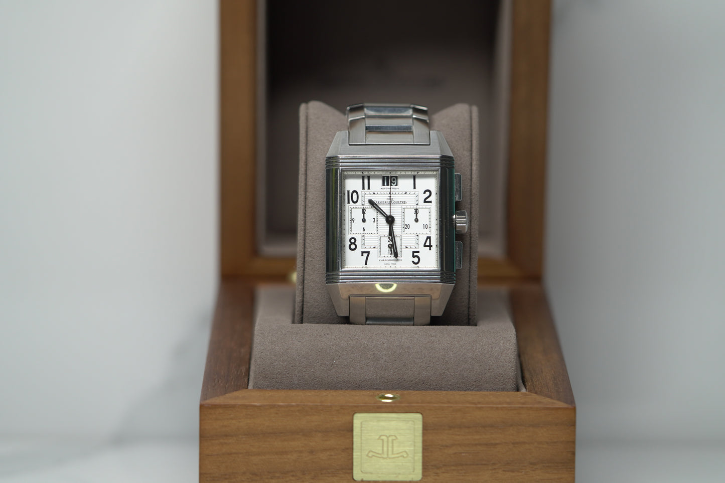 Jaeger Le Coultre Reverso Squadra GMT Stainless Steel 35mm Silver Bracelet Watch Only 230.8.45/7018120