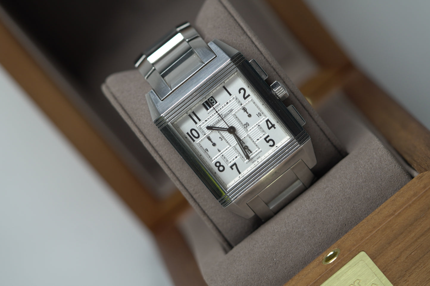 Jaeger Le Coultre Reverso Squadra GMT Stainless Steel 35mm Silver Bracelet Watch Only 230.8.45/7018120