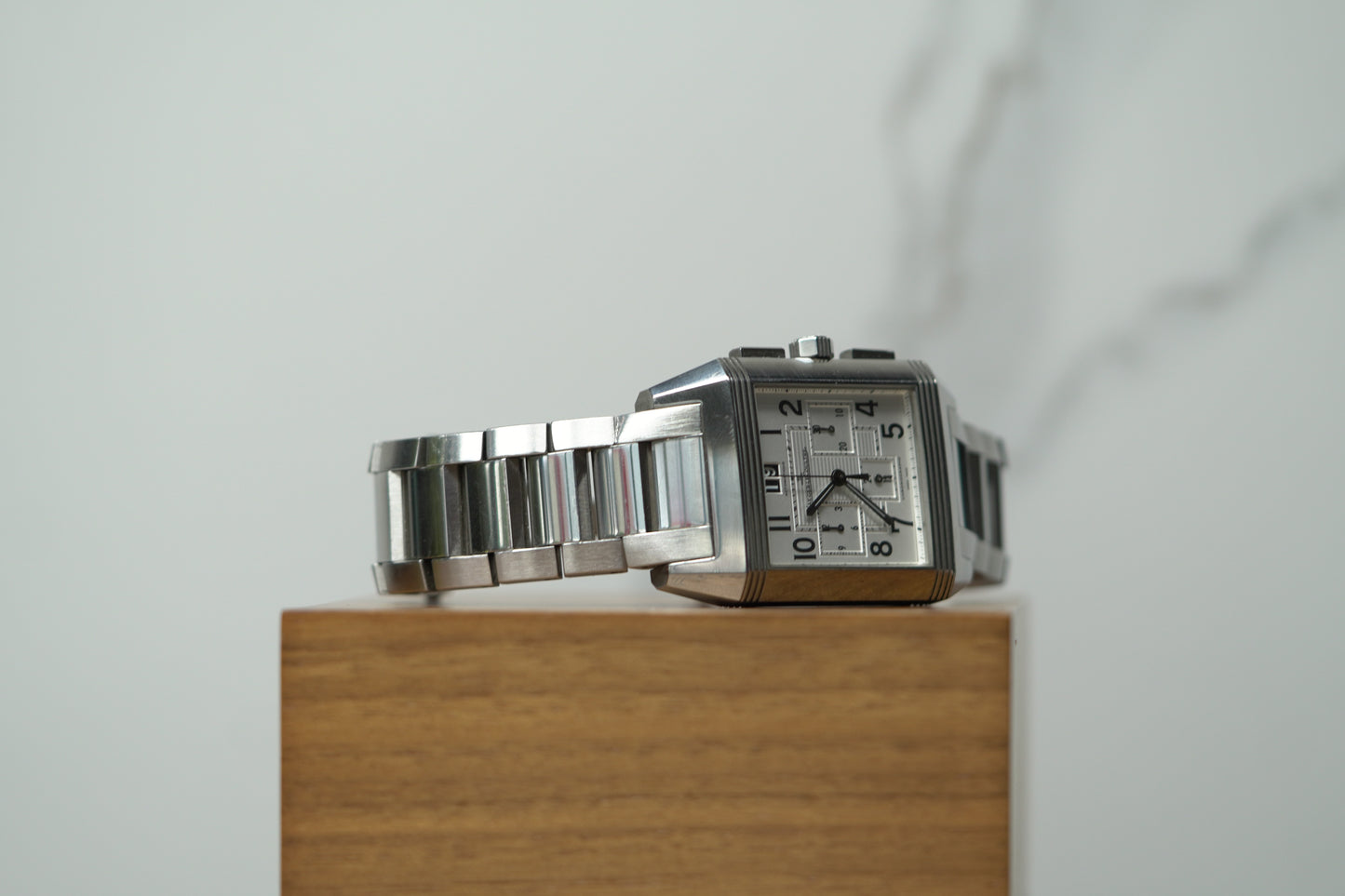 Jaeger Le Coultre Reverso Squadra GMT Stainless Steel 35mm Silver Bracelet Watch Only 230.8.45/7018120