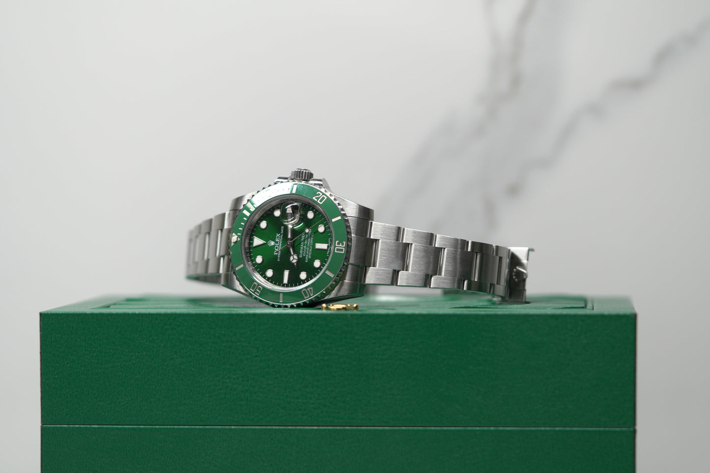 Rolex Submariner Hulk Stainless Steel 40mm Green Oyster Box & Papers 2017 116610LV