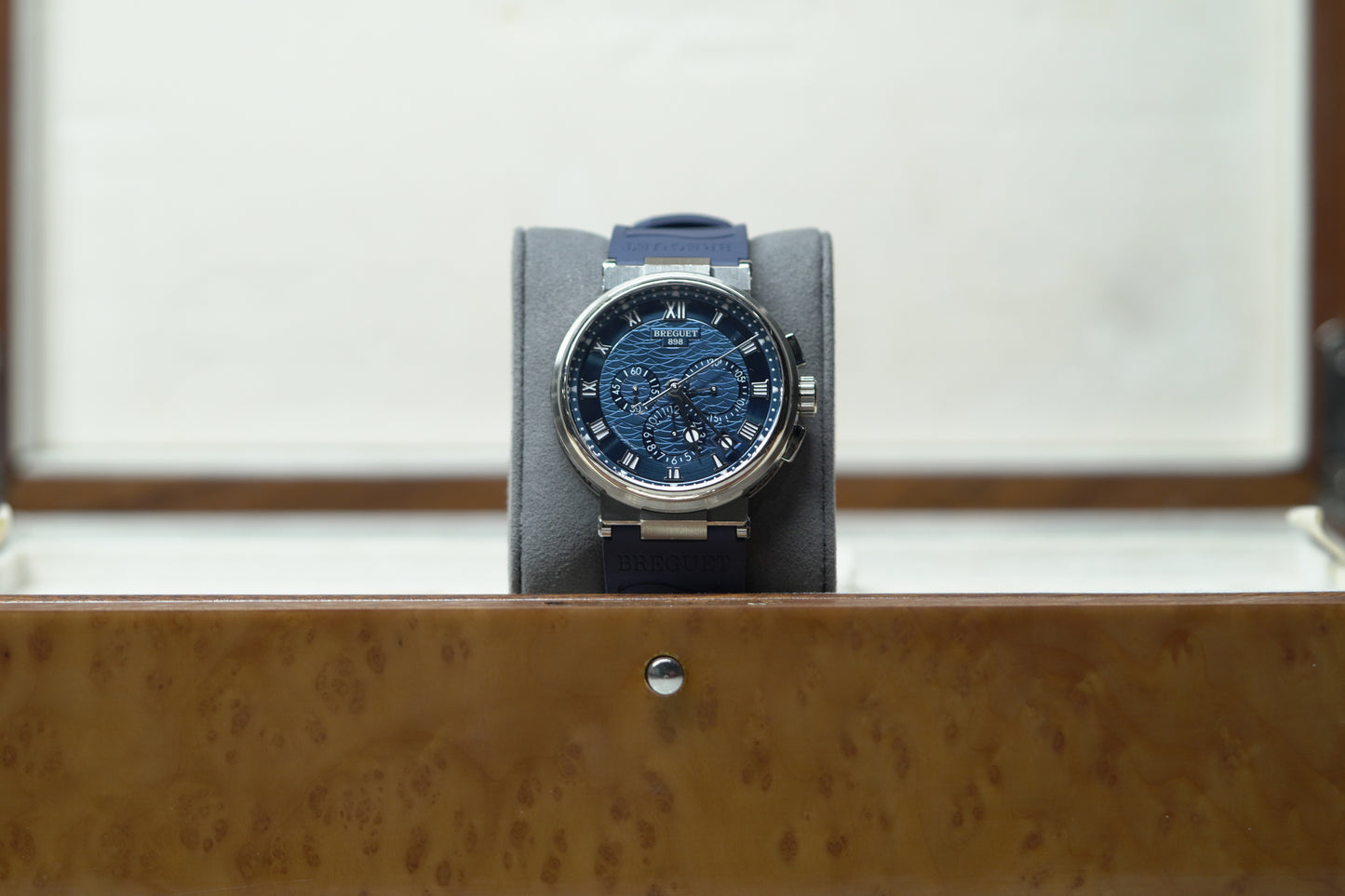 Breguet Marine Marine White Gold 40mm Blue Rubber Watch Only 5517BB