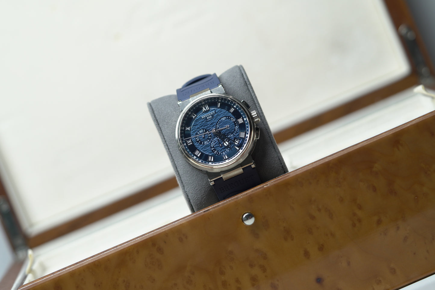 Breguet Marine Marine White Gold 40mm Blue Rubber Watch Only 5517BB