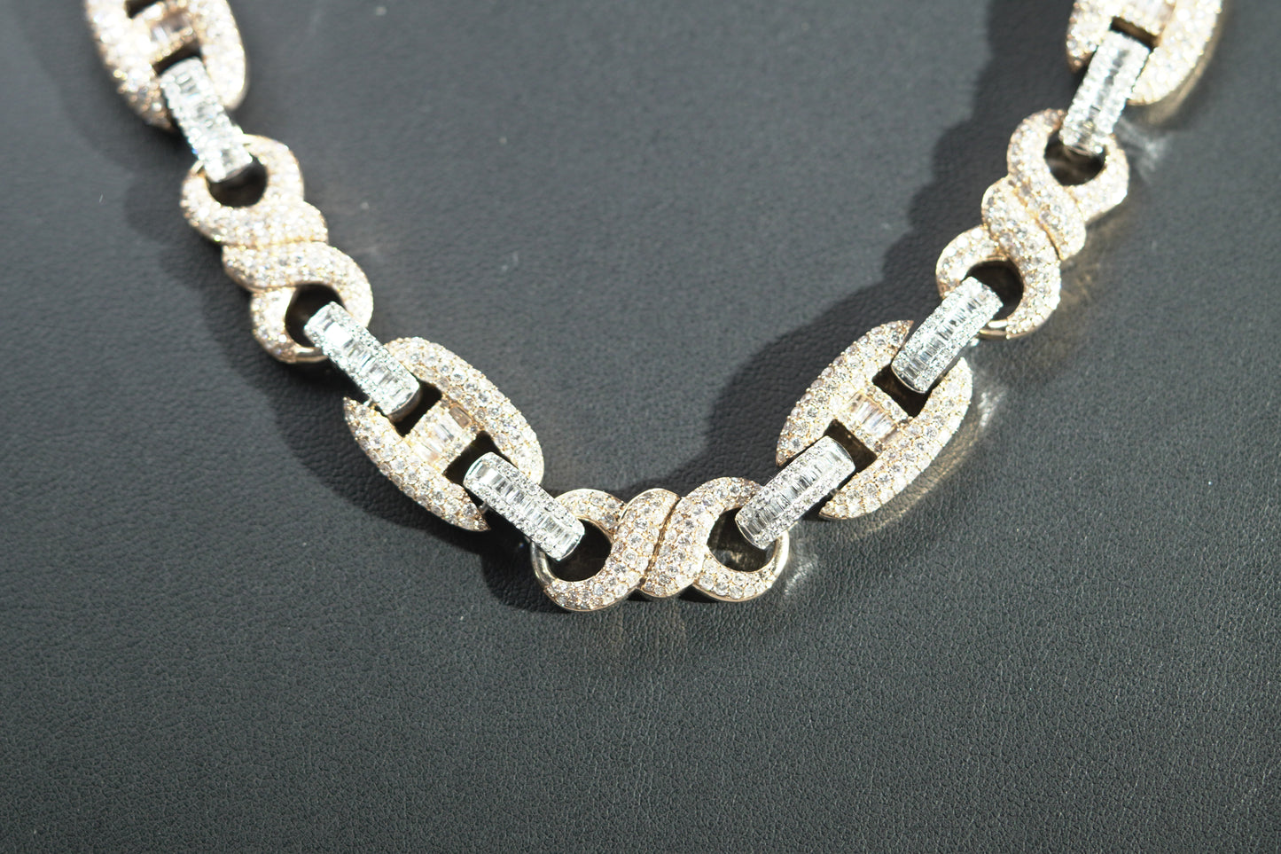 10KT 25.58CT INFINITY DIAMOND CHAIN WG/RG