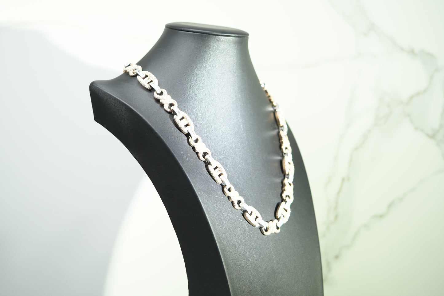 10KT 25.58CT INFINITY DIAMOND CHAIN WG/RG