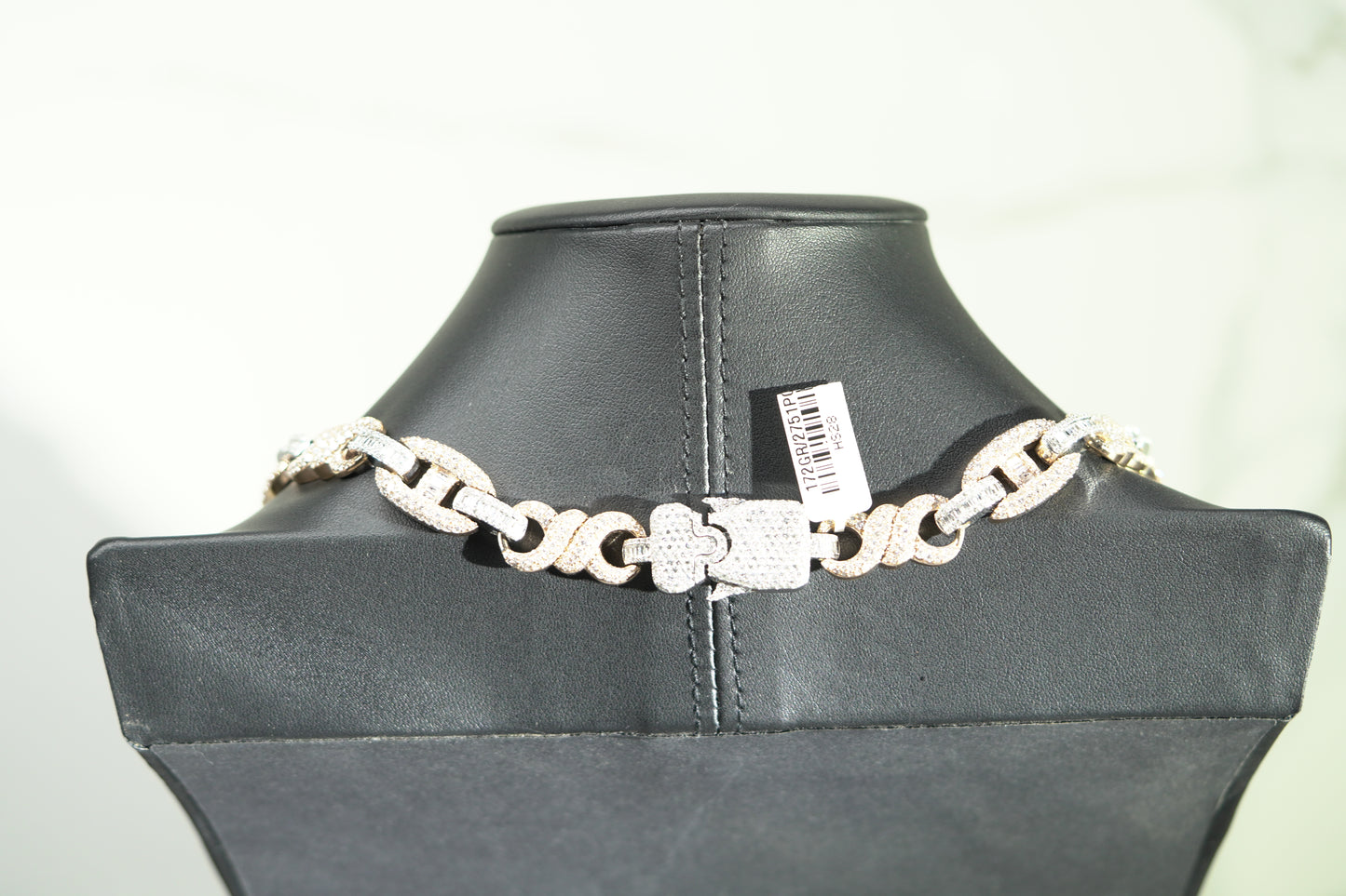 10KT 25.58CT INFINITY DIAMOND CHAIN WG/RG