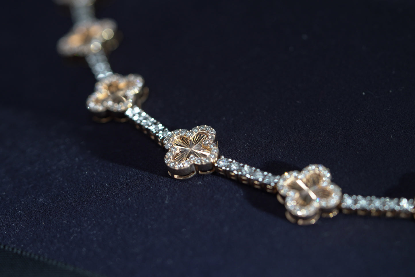 10KT 5.25CT. DIAMOND CLOVER CHAIN RG