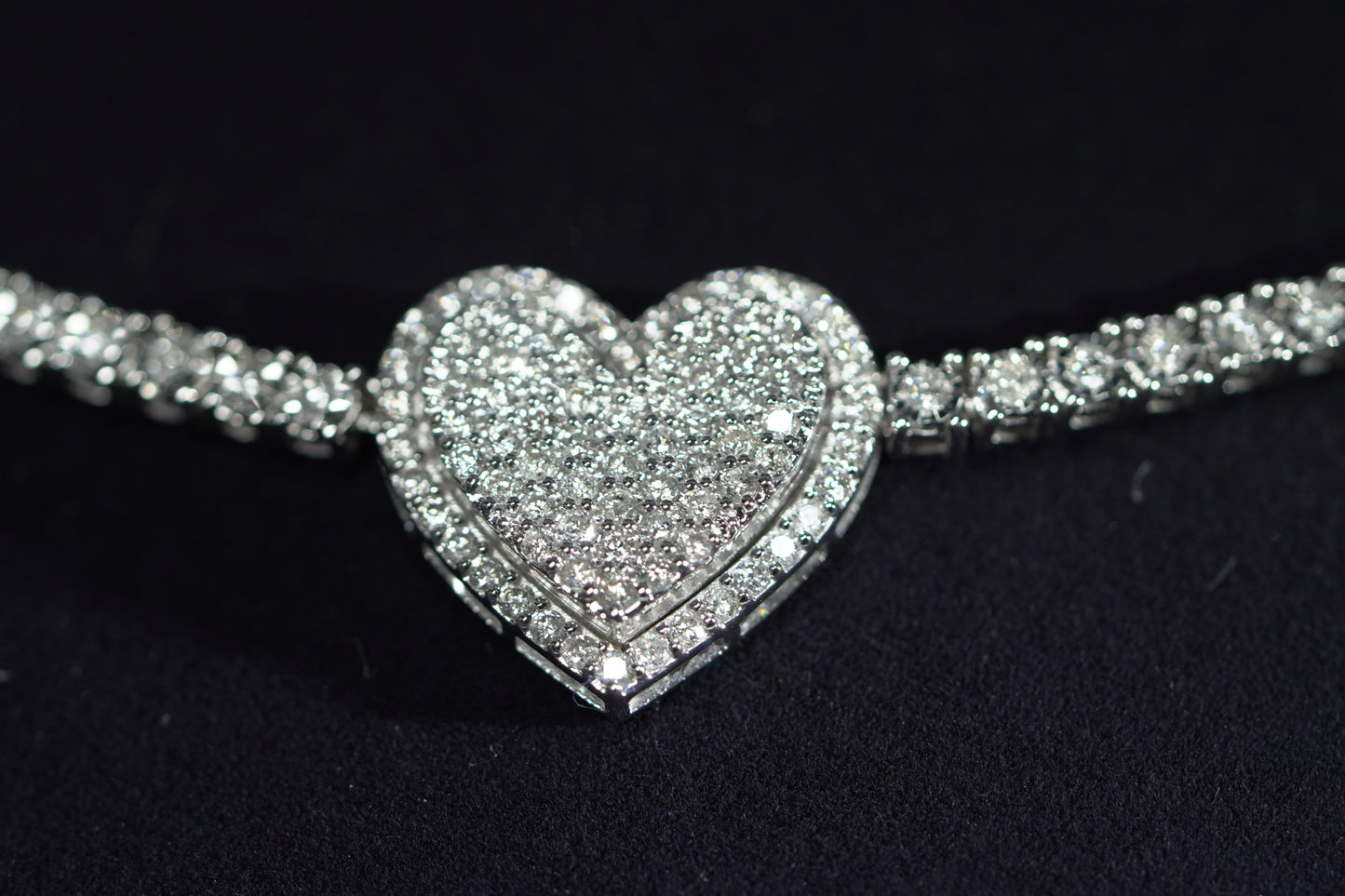 10KT 3.75CT DIAMOND 3 HEART NECKLACE WG