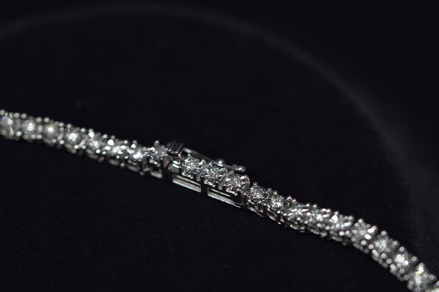 10KT 3.75CT DIAMOND 3 HEART NECKLACE WG