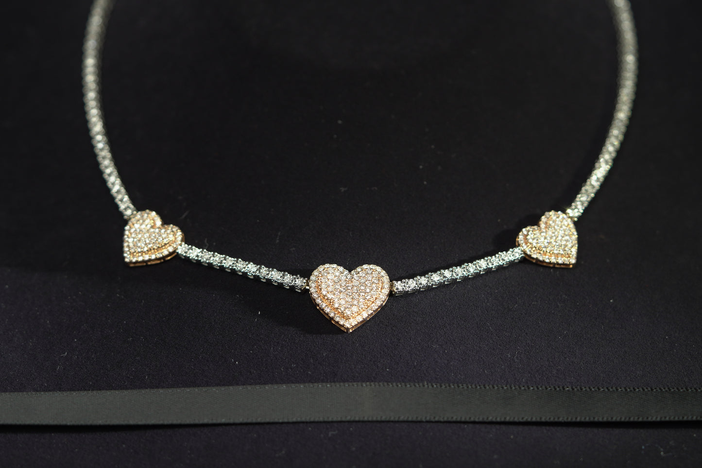 10KT 3.75CT DIAMOND 3 HEART NECKLACE WG/RG