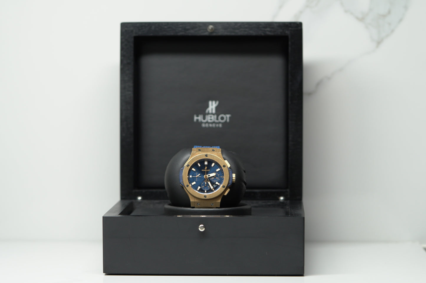Hublot Big Bang Rose Gold 44mm Blue Rubber Watch Only 301PX7180LR
