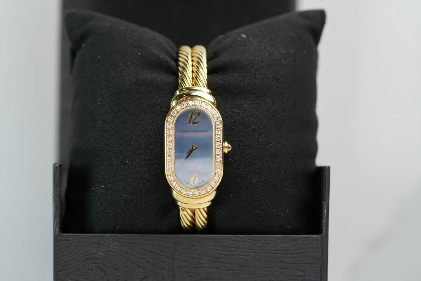 David Yurman Madison Yellow Gold 20mm Black Mother Of Pearl Bracelet Watch Only T408M88