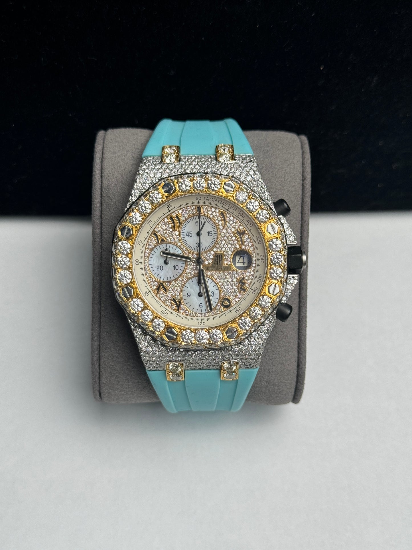 Audemars Piguet Royal Oak Offshore Two Tone Yellow Bustdown 42mm Diamond AM Rubber Watch Only 26020ST