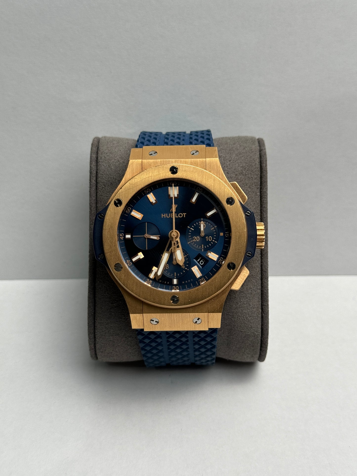 Hublot Big Bang Rose Gold 44mm Blue Rubber Watch Only 301PX7180LR