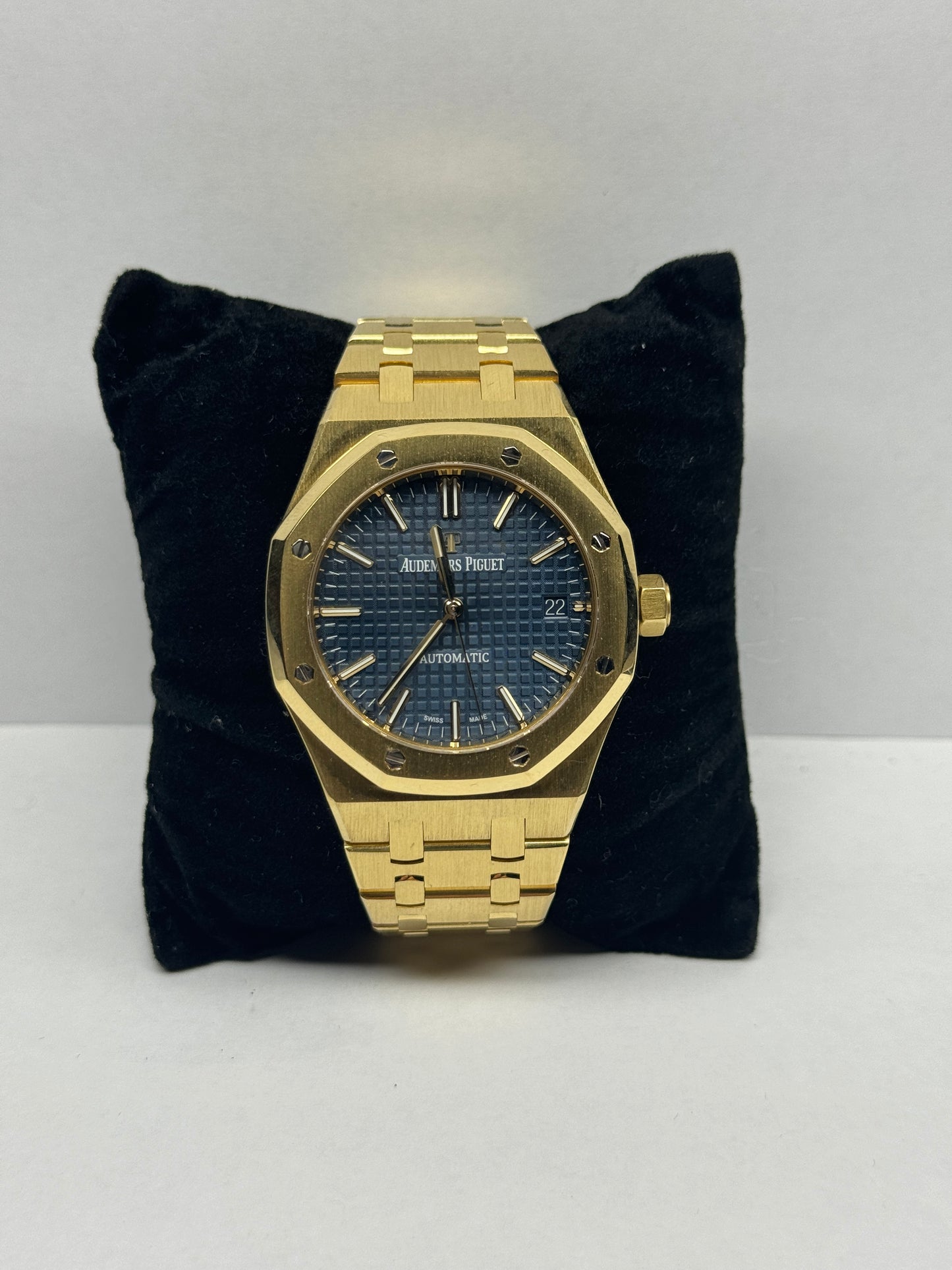 Audemars Piguet Royal Oak Yellow Gold 37mm Blue Bracelet Box & Papers 2017 15450BA