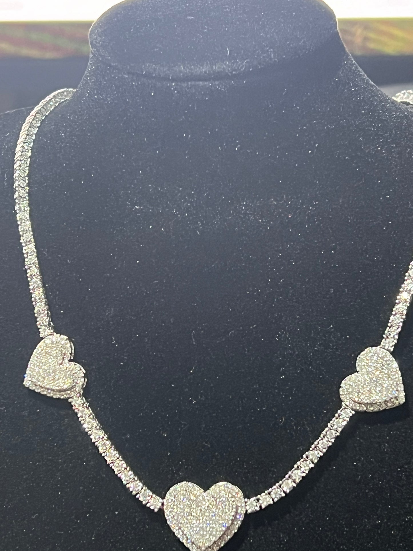 10KT 3.75CT DIAMOND 3 HEART NECKLACE WG