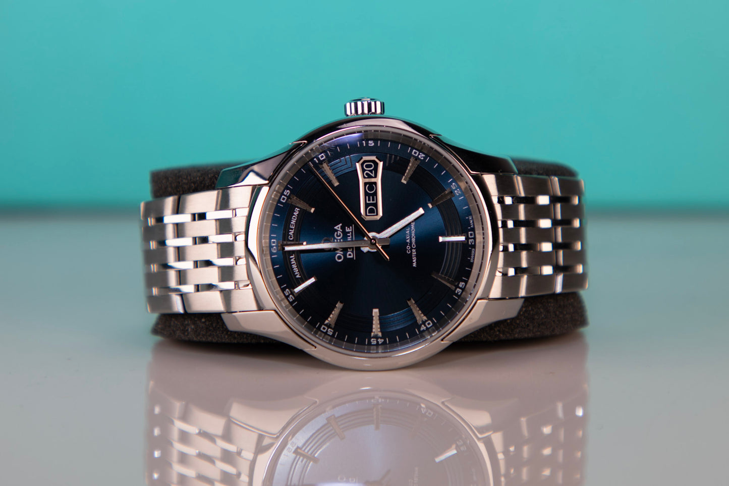 Omega De Ville Hour Vision master chronometer annual calendar coaxial stainless steel bracelet 431.33.41.22.03.001