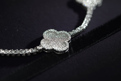 10KT 3.75CT DIAMOND NECKLACE 3 CLOVERS WG