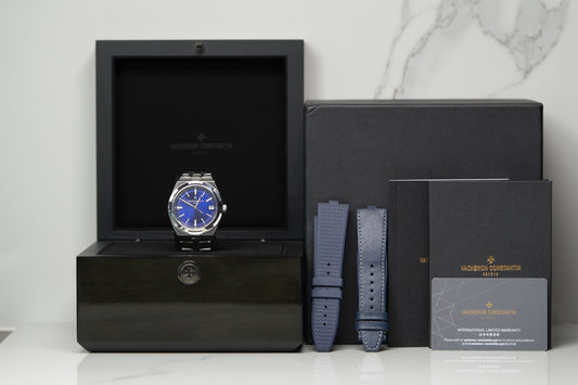 Vacheron Constantin Overseas Stainless Steel 41mm Blue Bracelet Box & Papers 2023 4500V/110A-B128