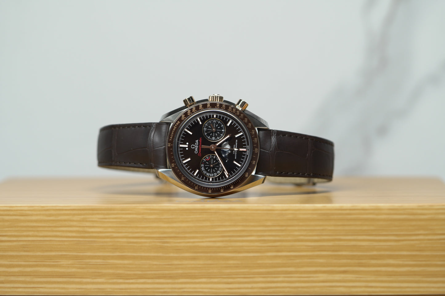 Omega Speedmaster Moonphase Stainless Steel 44mm Brown Leather Box & Papers 2024 30423445213001