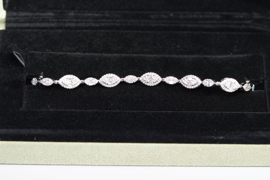 14KT 3.25CT DIAMOND MARQUIS SHAPE BRACELET WG