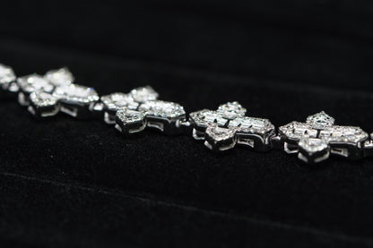 10KT 3.50CT DIAMONDCROSSBAGUETTE BRACELET WG