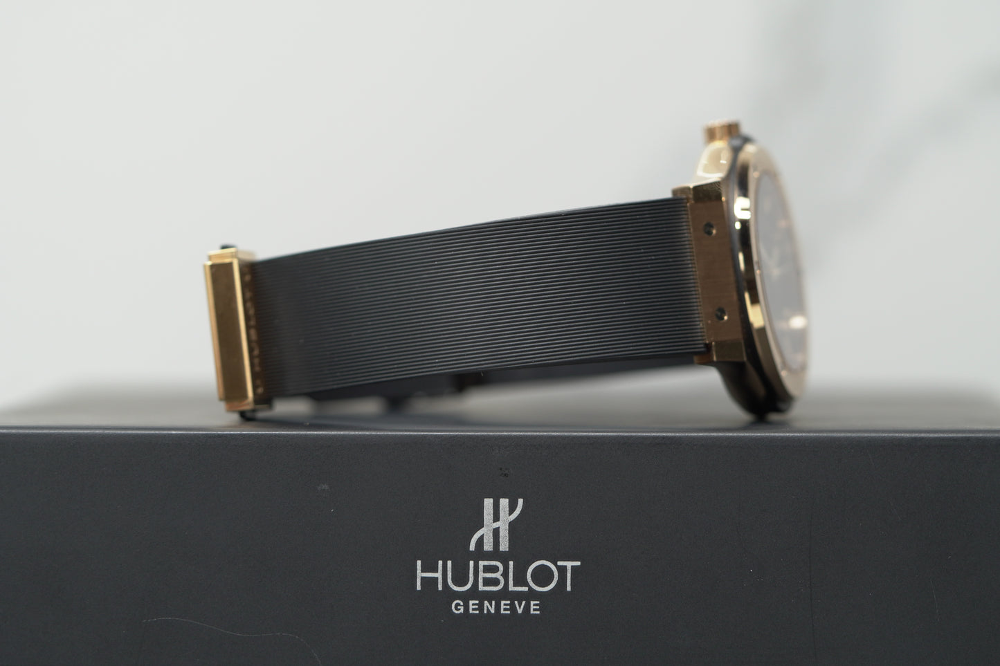 Hublot Classic Fusion Rose Gold 45mm Black Rubber Watch Only 511OX7081LR