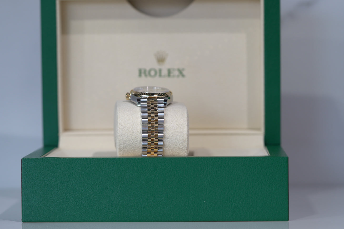 Rolex Datejust Two Tone Yellow Fluted 31mm Mother of Pearl Jubilee Box & Papers 2024 278273