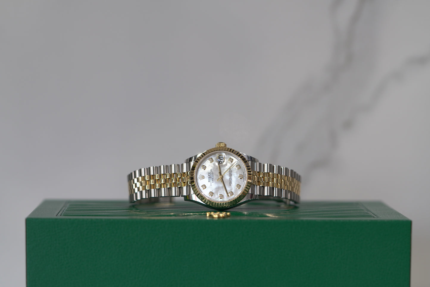 Rolex Datejust Two Tone Yellow Fluted 31mm Mother of Pearl Jubilee Box & Papers 2024 278273