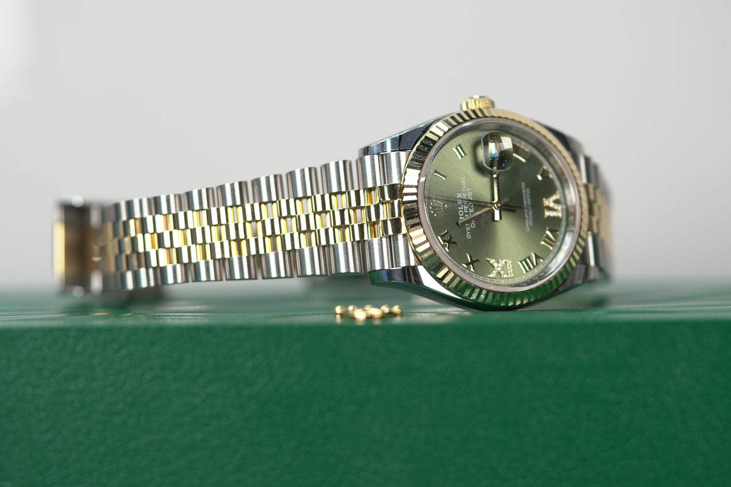 Rolex Datejust Two Tone Yellow Fluted 36mm Green Roman Jubilee Box & Papers 2024 126233